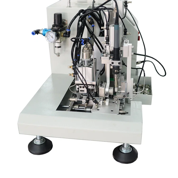 USBデータケーブルは、マイクロライトニングType-cコネクタ、銅ケーブルワイヤー製造電気機械プラント機器、ケーブルワイヤーストリッパーマシンによるiPhoneスマートフォンAndroid iOSシステムへの充電転送